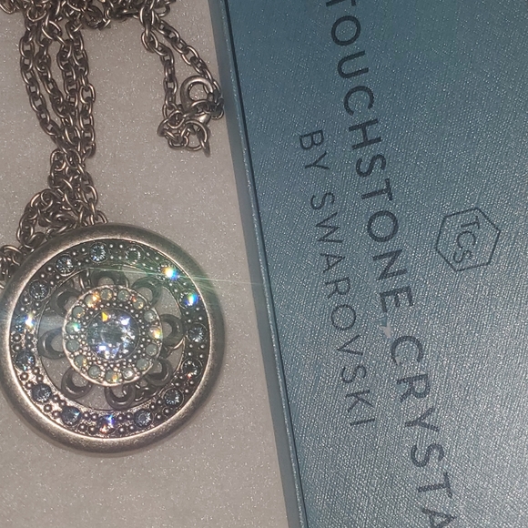 Touchstone crystal by Swarovski - Picture 1 of 1